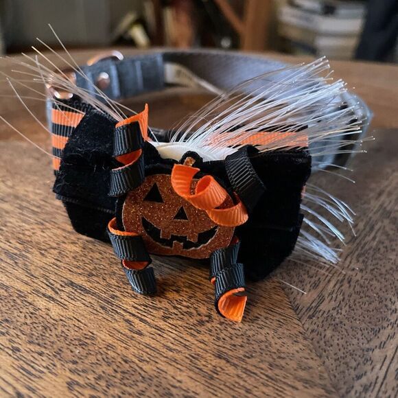 Halloween Medium Dog Collar Bow Tie Adjustable Pet Collar Multicolor Lights Used - Picture 4 of 16